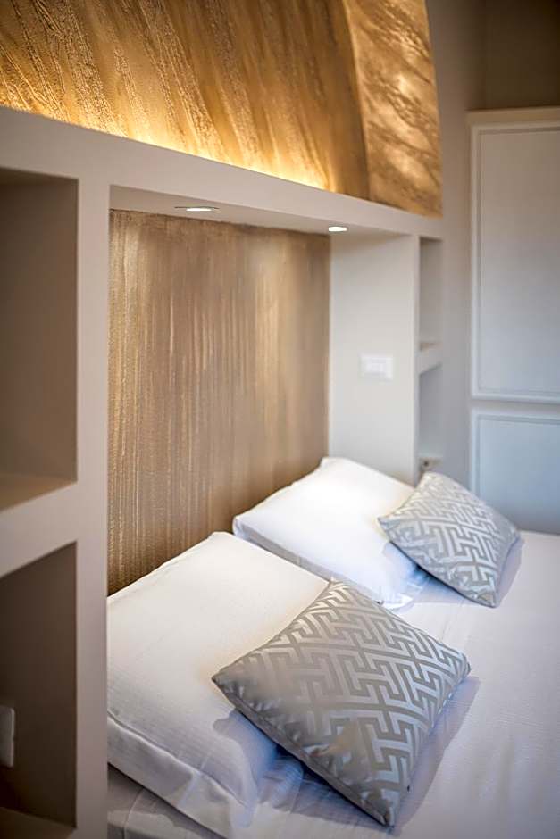 Top Floor Colosseo Guesthouse