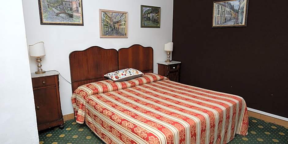 Bridge Hotel