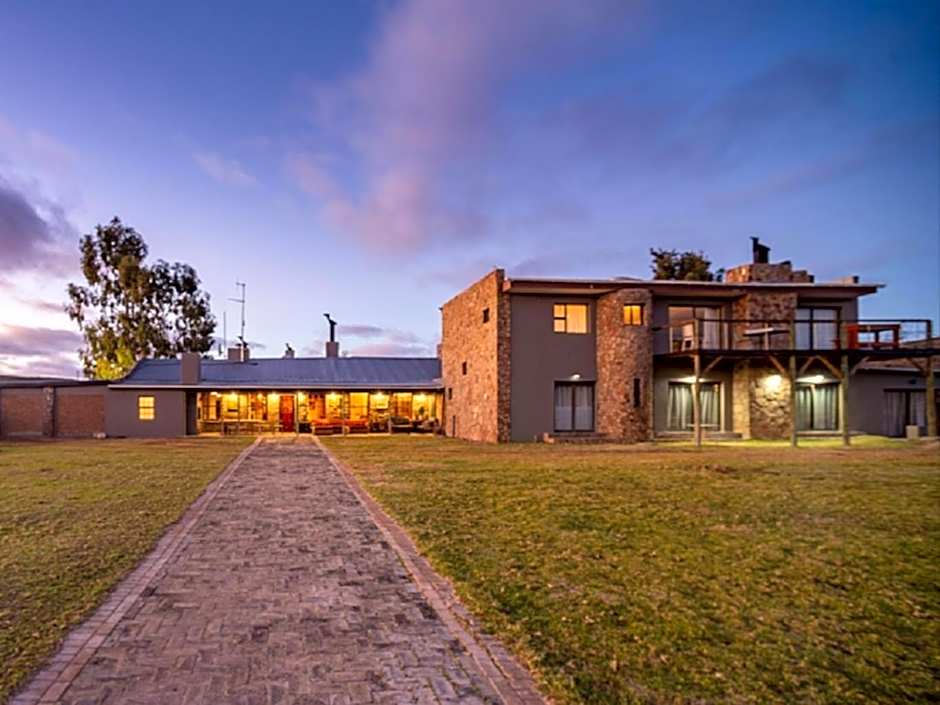 Kamagu Safari Lodge