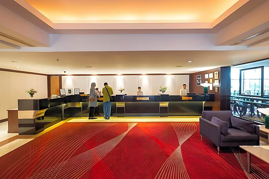 Zenith Sukhumvit Hotel