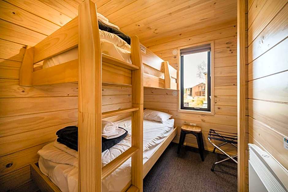 Lakes Edge Holiday Park