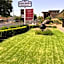 Cascades Motor Inn