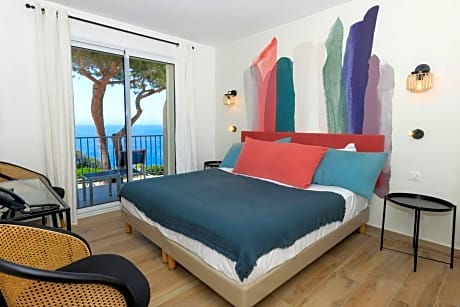 Panorama Quadruple Room with Balcony and Sea View