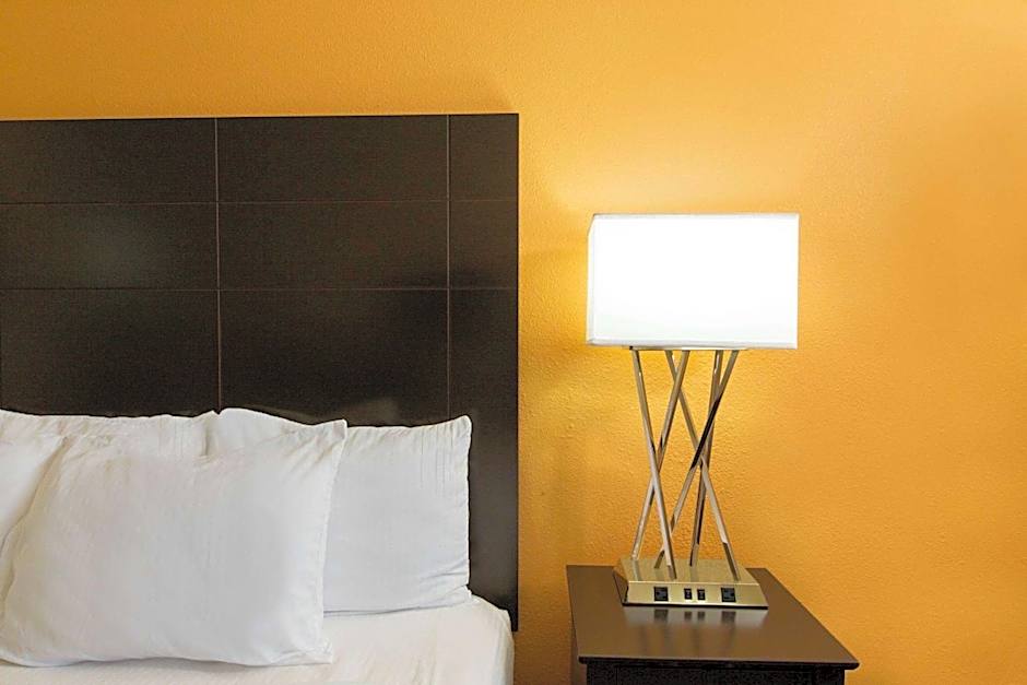 La Quinta Inn By Wyndham Lincoln