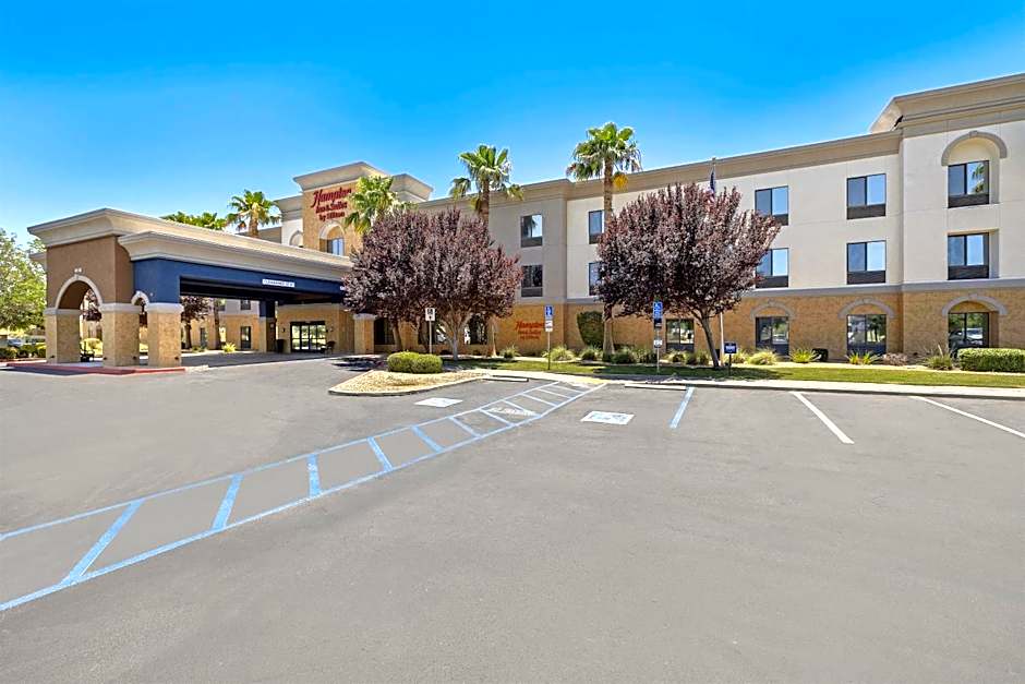 Hampton Inn & Suites Lancaster