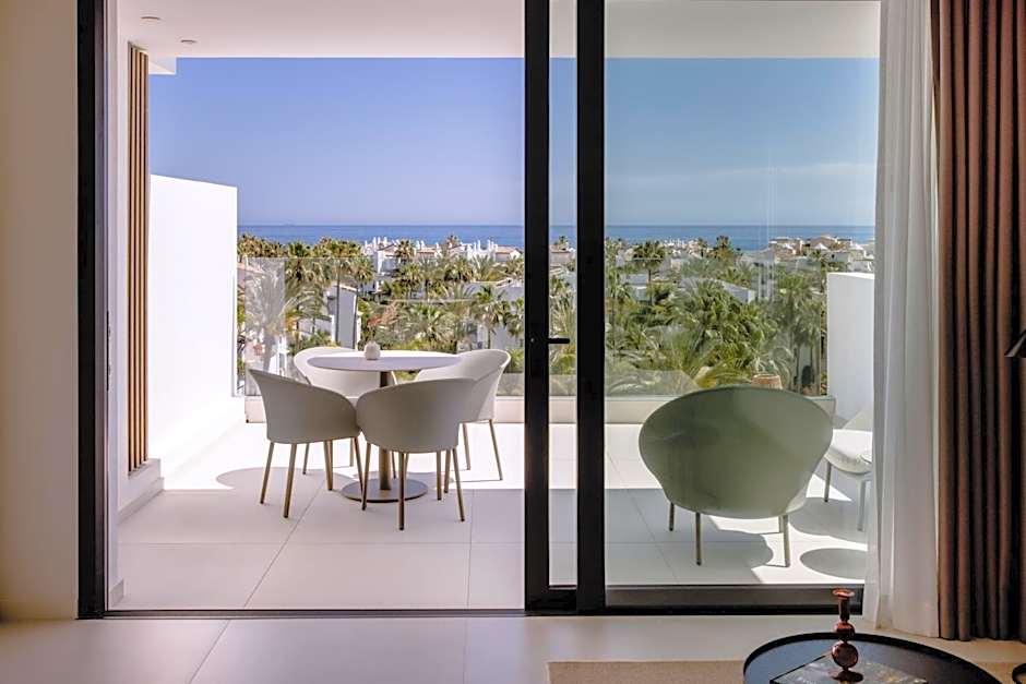 THE FLAG HOTEL Marbella, Estepona Adult Recommended