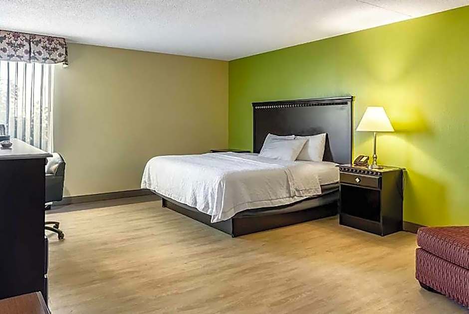 Motel 6-Conway, AR