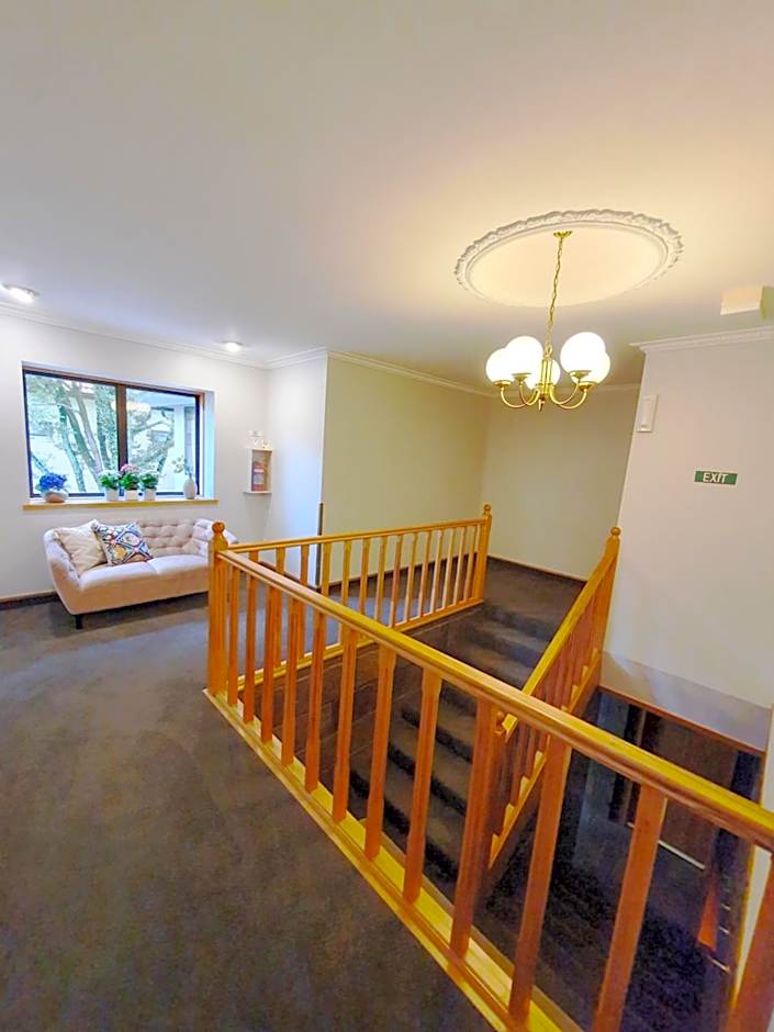Fitzherbert Castle Motel