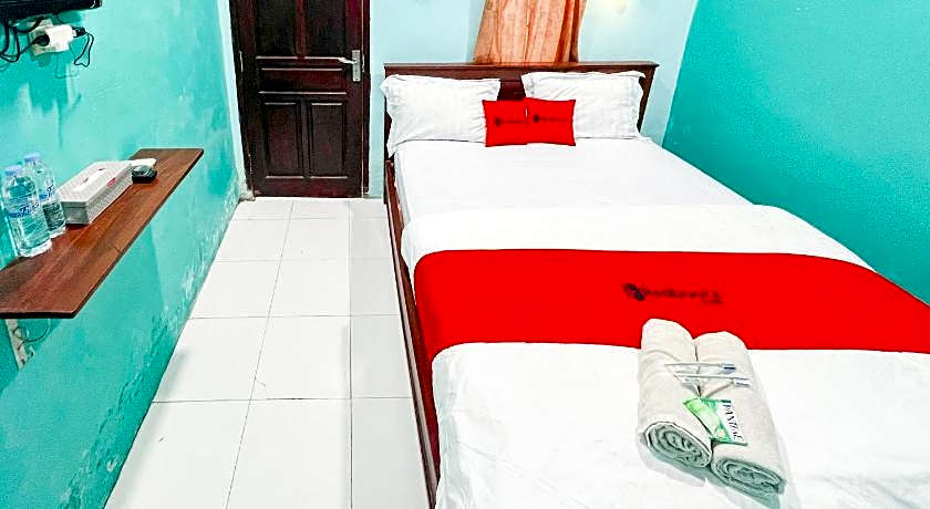 RedDoorz near Sunrise Mall Mojokerto