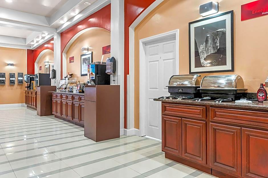 Best Western Plus Yosemite Way Station Motel