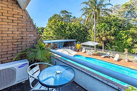 Twin Room with Pool View (Upper Floor)