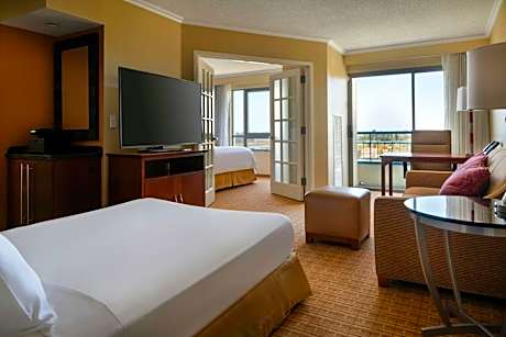 Family Suite, 1 Bedroom Suite, 1 King, Sofa bed, Balcony