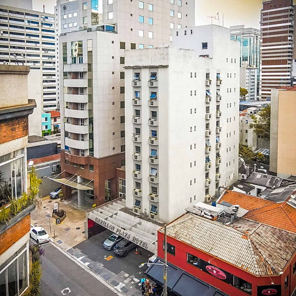 Carillon Plaza Hotel