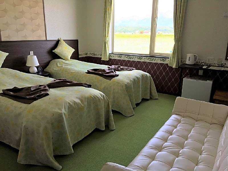 Petit Hotel Blanc Fleur