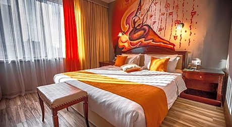 G Empire Hotel