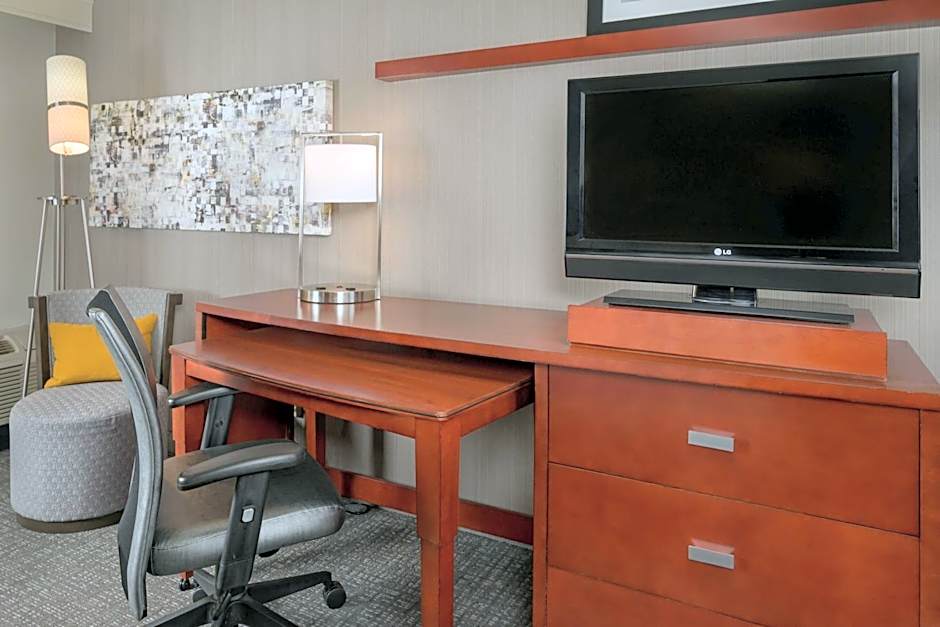 Courtyard by Marriott New Haven Orange/Milford