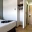 SR Hotel