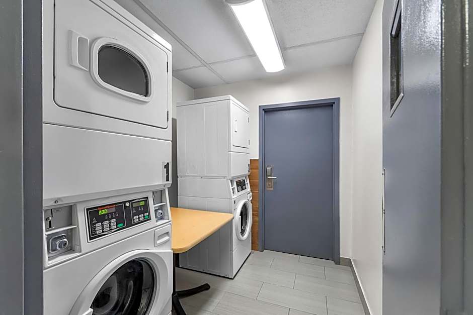 Travelodge by Wyndham Winchester