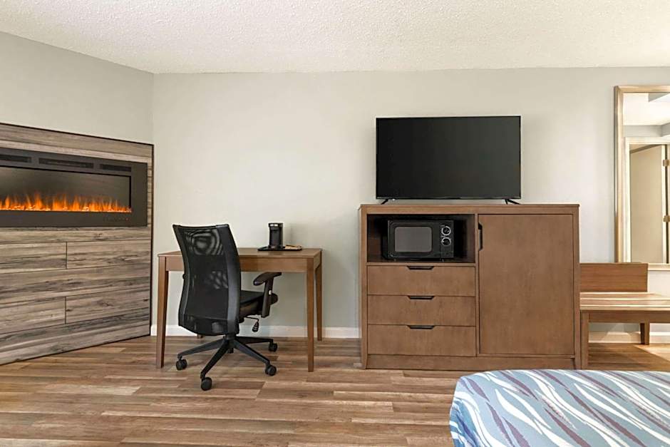 Gatlinburg River Inn