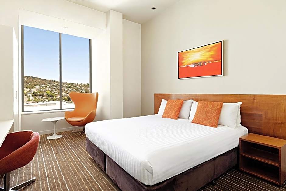 Mantra Charles Hotel Launceston
