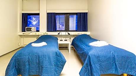 Standard Twin Room with Shared Bathroom