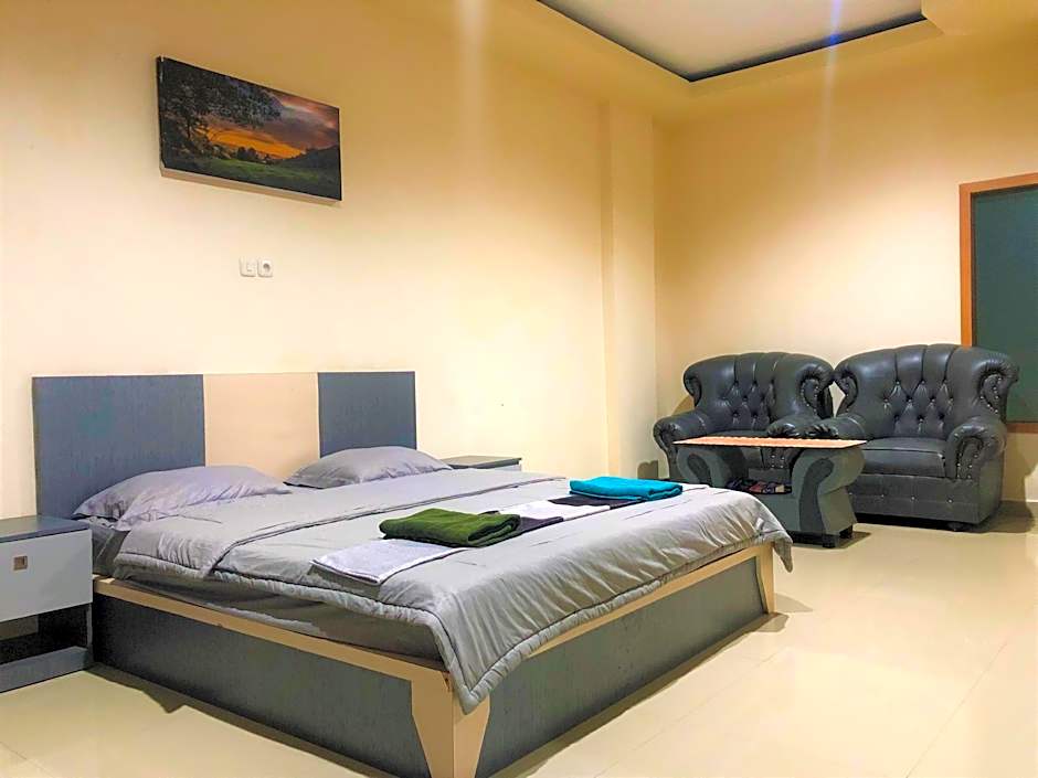 Photo 1 of 4 of Promotion Room