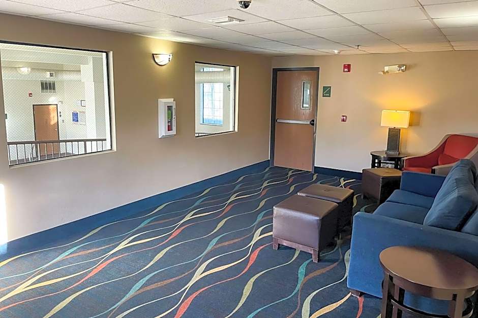 Comfort Inn & Suites Midtown