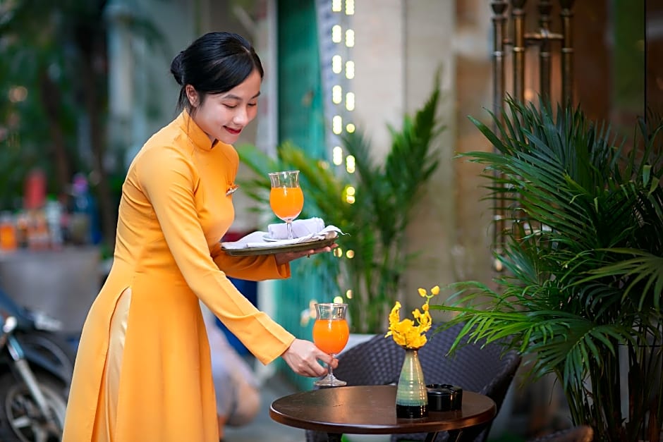Hanoi Diamond King Hotel & Travel