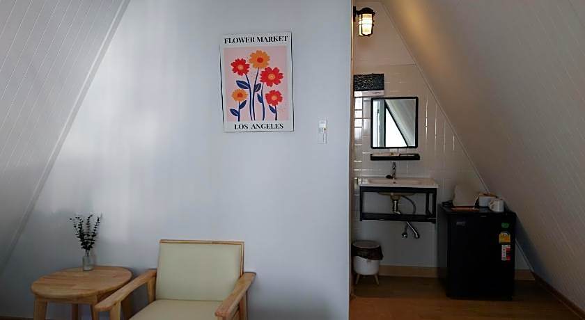 It my life cafe x camp