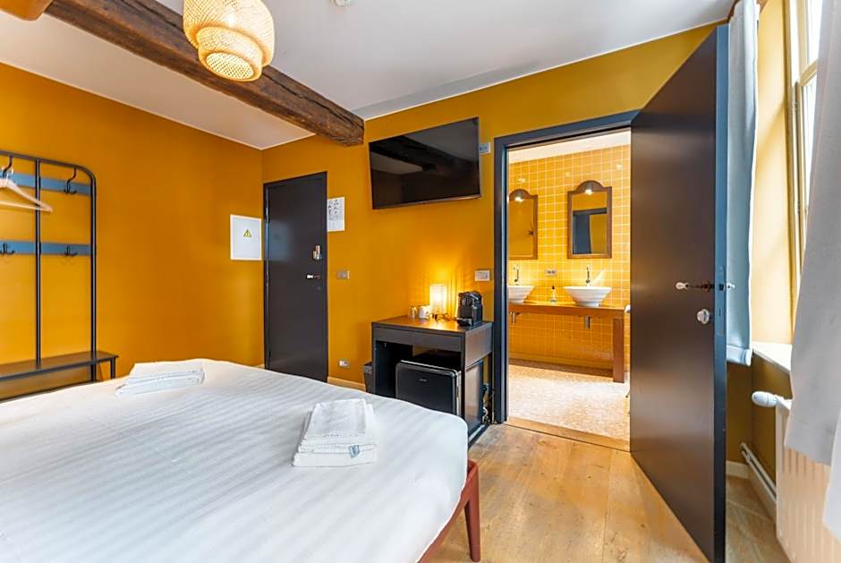 Lake Suites