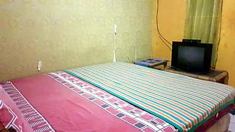 SPOT ON Room without Air Conditioning