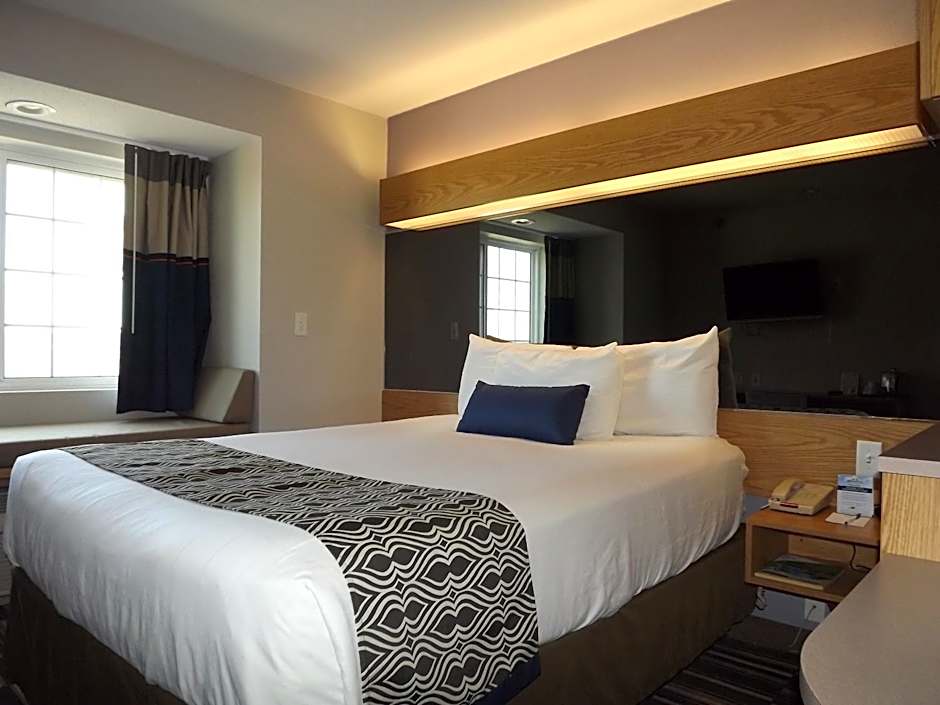 Microtel Inn & Suites By Wyndham Ames