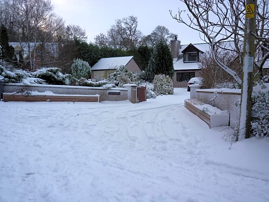 Lon y Traeth Bed & Breakfast