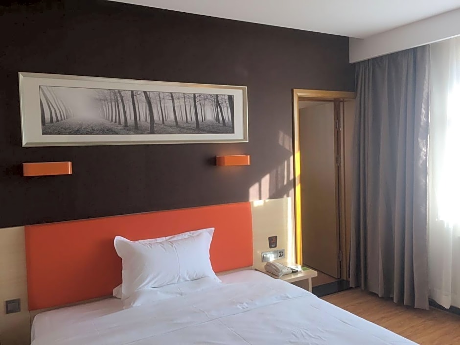 Photo 1 of 1 of Suite