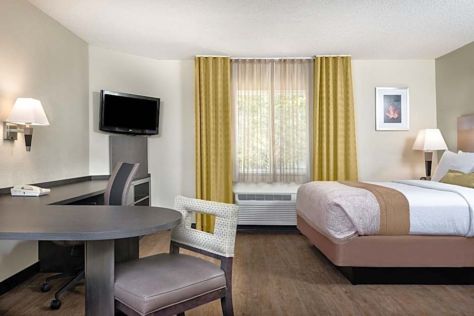Candlewood Suites Durham By IHG