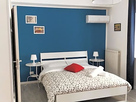 Quadruple Room with Private Bathroom