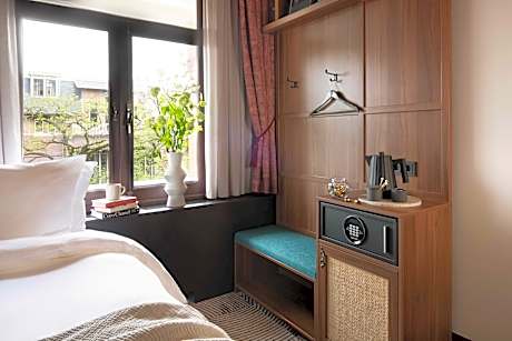 Snug Room 1 Single Bed