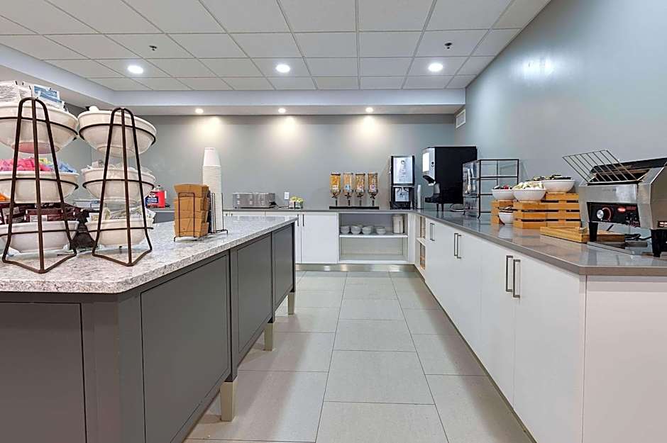 Country Inn & Suites by Radisson, Niagara Falls, ON