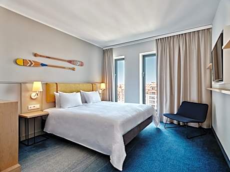 Premium Queen Room with River View