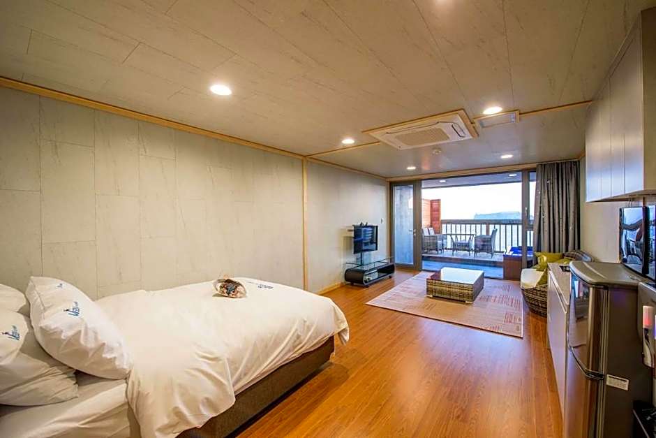 Visbyjeju&palmvillage