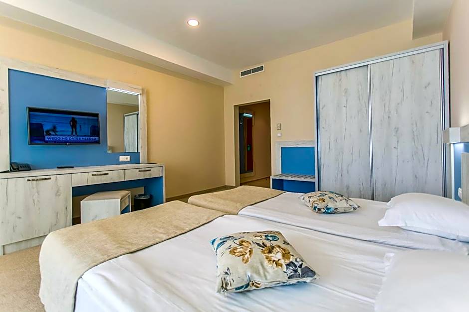 DIT Evrika Beach Club Hotel - All Inclusive