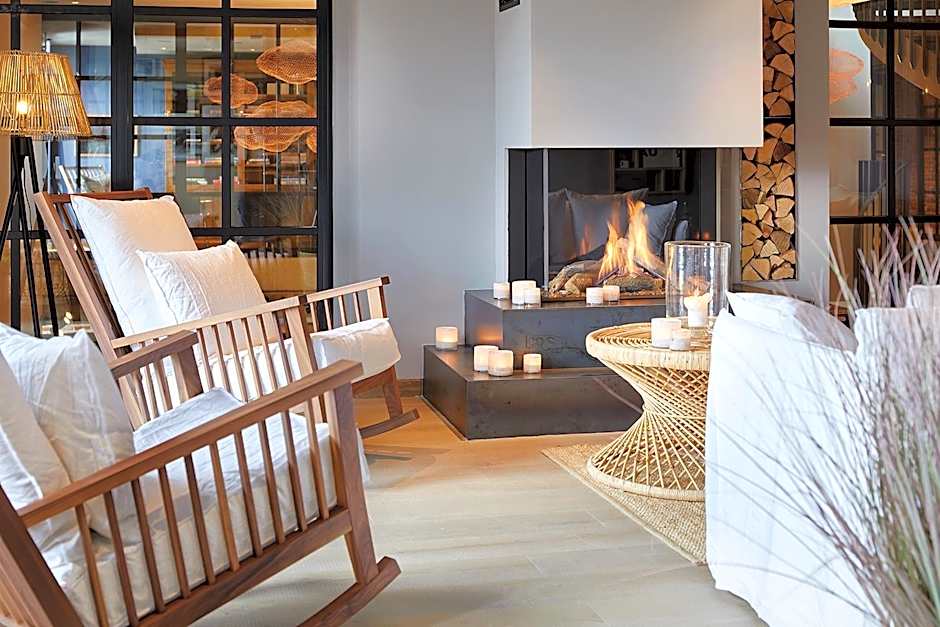 Lighthouse Hotel & Spa