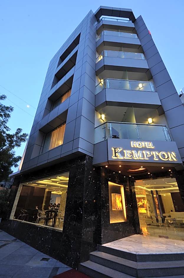 Photo 1 of 24 of Kempton Hotel
