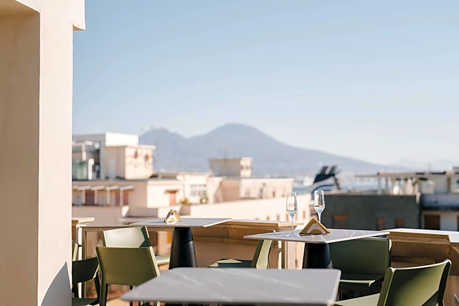 POETICA BOUTIQUE SKY HOTEL