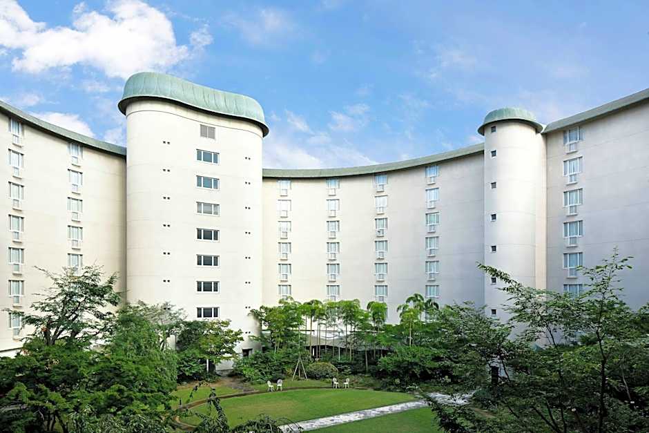 The Prince Kyoto Takaragaike, Autograph Collection