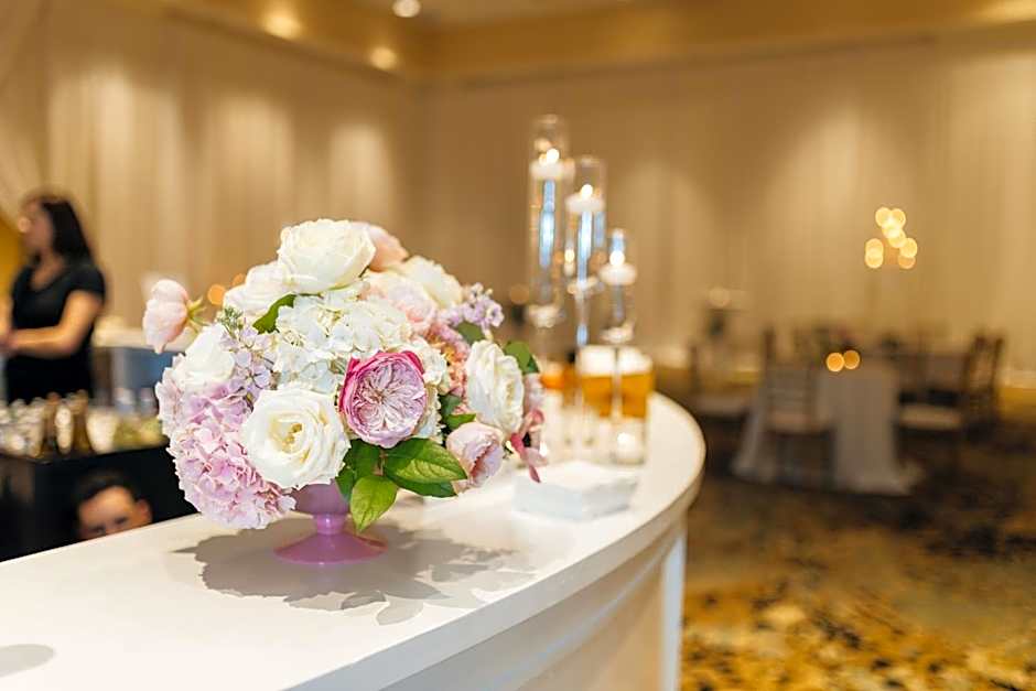 Crowne Plaza Executive Center Baton Rouge By IHG