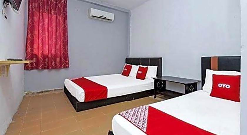 OYO 90324 Muar Station Hotel