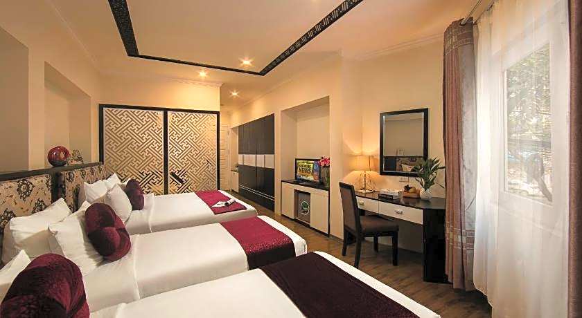 Serenity Diamond Hotel