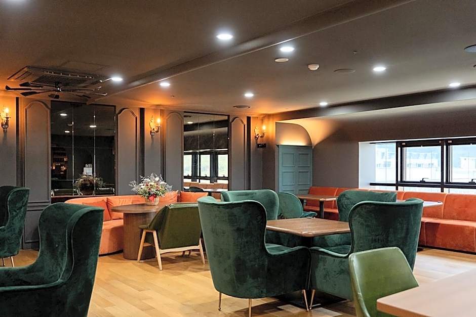 Silla Boutique Hotel Premium