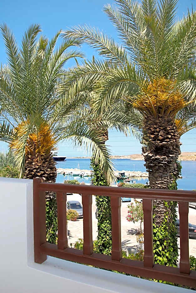 Asterias Hotel - Seafront